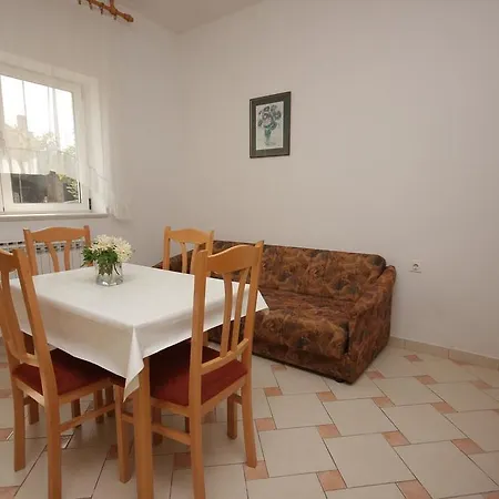 8503b Apartment