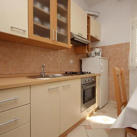 8503b Apartment *